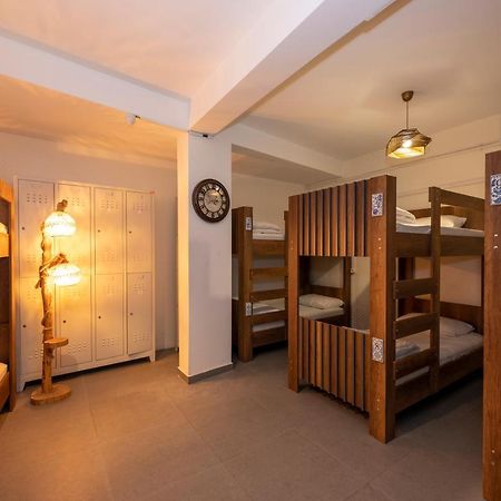 Taksim Square Hostel Istanbul Ngoại thất bức ảnh