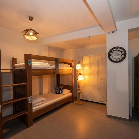 Taksim Square Hostel Istanbul Ngoại thất bức ảnh