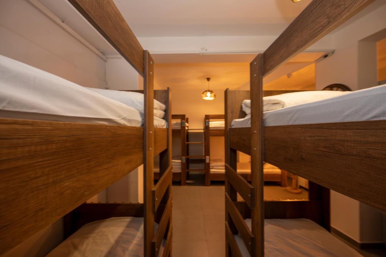 Taksim Square Hostel Istanbul Ngoại thất bức ảnh