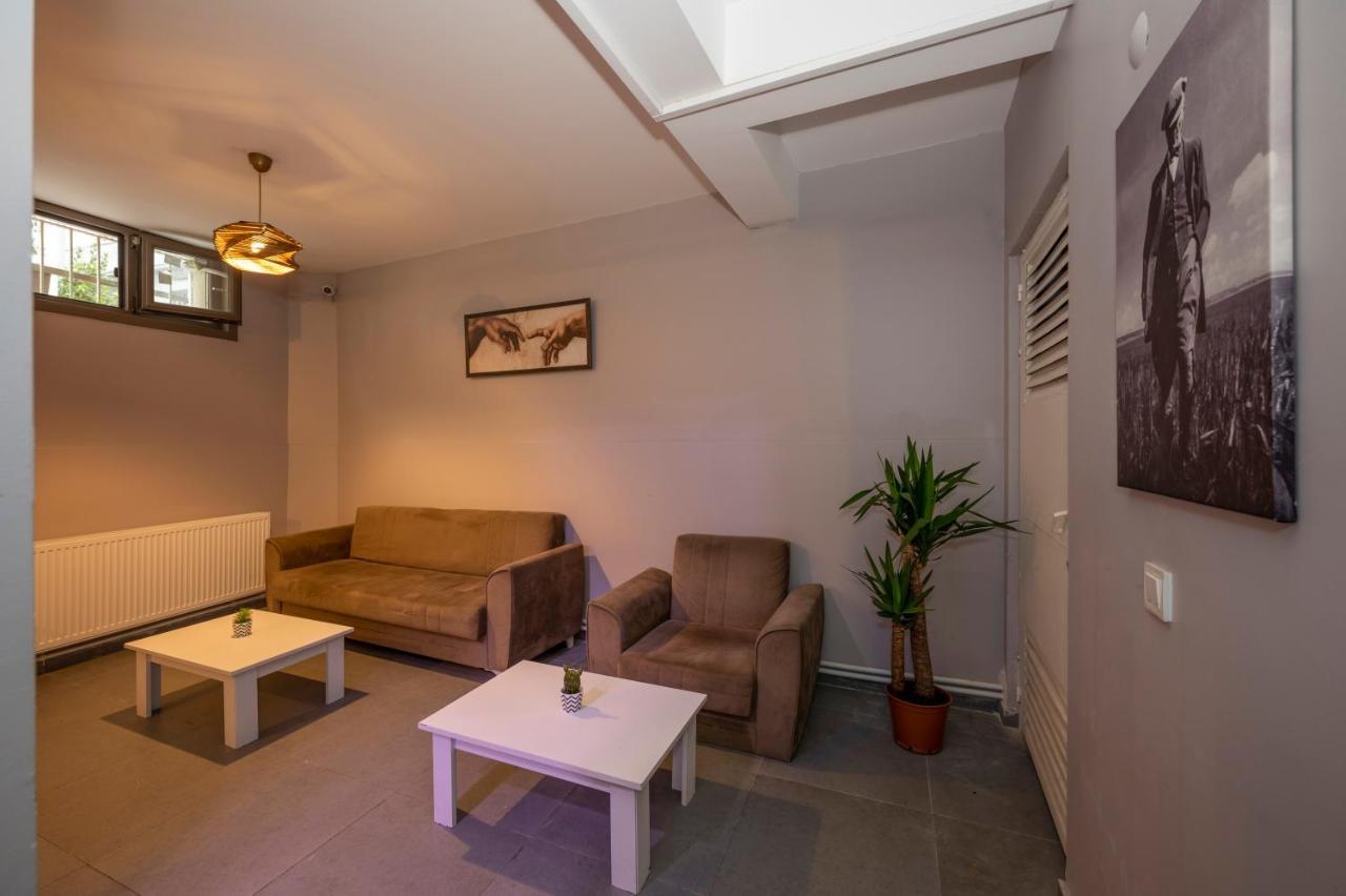 Taksim Square Hostel Istanbul Ngoại thất bức ảnh
